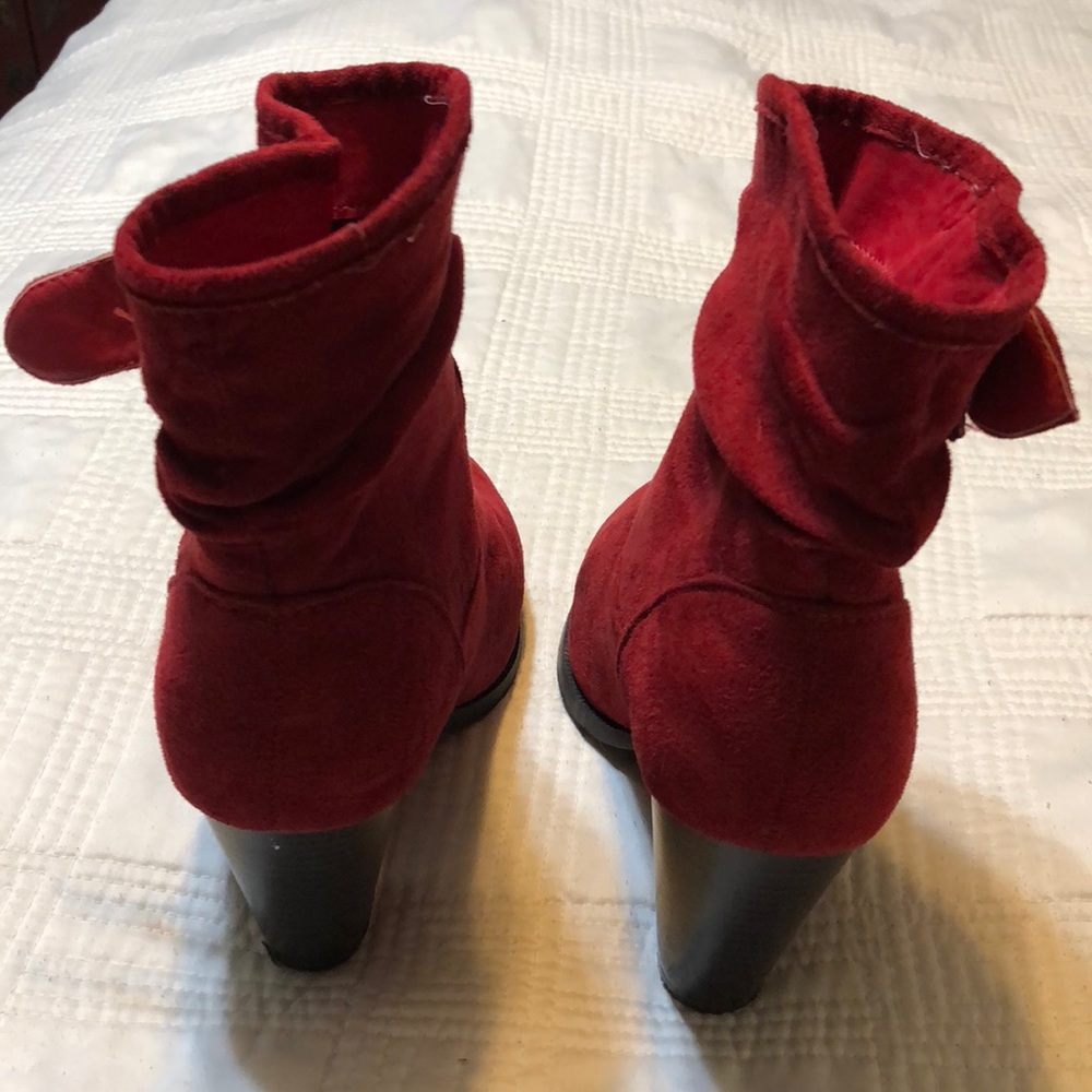 Boots - Picture 3 of 4